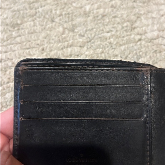 Louis Vuitton Dark Brown Leather Utah Bi-Fold wallet/Authentic - Picture 6 of 11